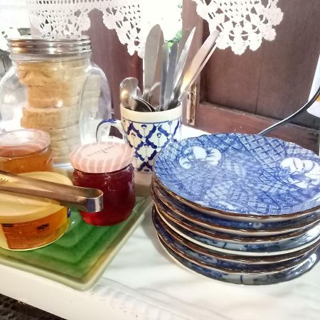Baan Mai Guesthouse Мэхонгсон Экстерьер фото